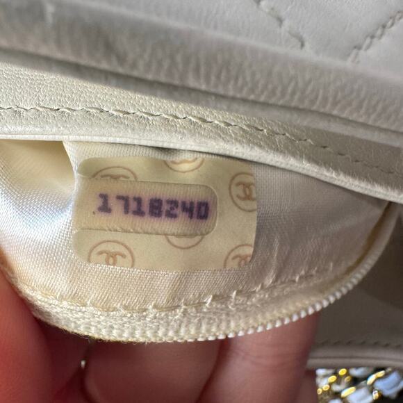 Chanel White Tassel Quilted Calfskin Leather Shoulder Bag GHW Authentic CoA - Picture 6 of 9